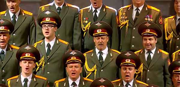 chanteurs du choeur de l'armée rouge